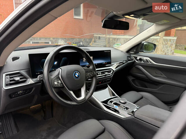 Черный БМВ i4, объемом двигателя 0 л и пробегом 65 тыс. км за 21900 $, фото 32 на Automoto.ua
