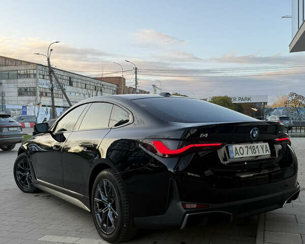 Черный БМВ i4, объемом двигателя 0 л и пробегом 17 тыс. км за 31999 $, фото 5 на Automoto.ua