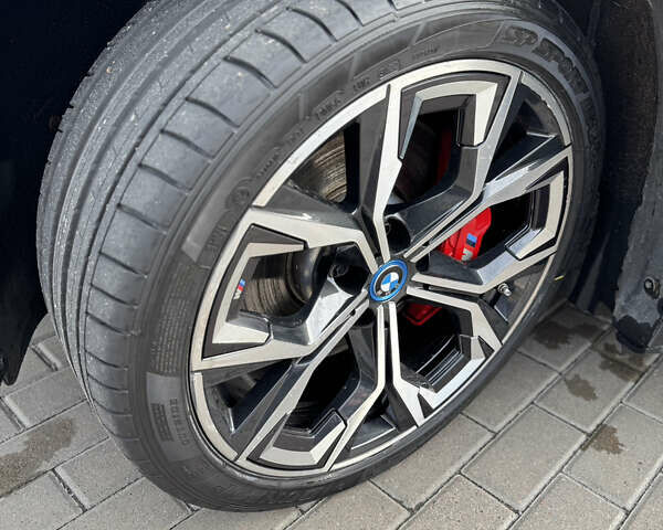 Черный БМВ i4, объемом двигателя 0 л и пробегом 45 тыс. км за 42500 $, фото 36 на Automoto.ua