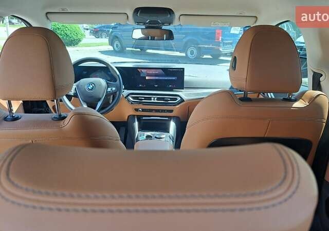 Черный БМВ i4, объемом двигателя 0 л и пробегом 31 тыс. км за 38900 $, фото 18 на Automoto.ua