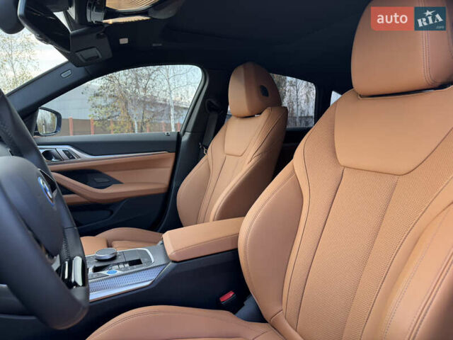 Чорний БМВ i4, об'ємом двигуна 0 л та пробігом 2 тис. км за 37900 $, фото 30 на Automoto.ua