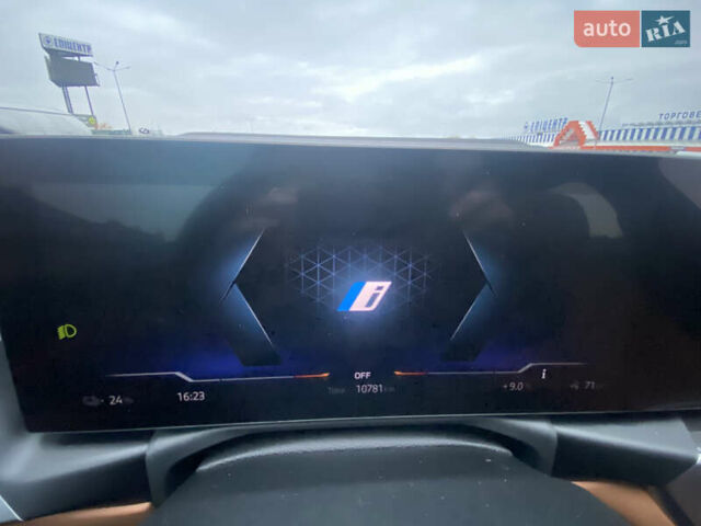 Черный БМВ i4, объемом двигателя 0 л и пробегом 10 тыс. км за 35400 $, фото 8 на Automoto.ua