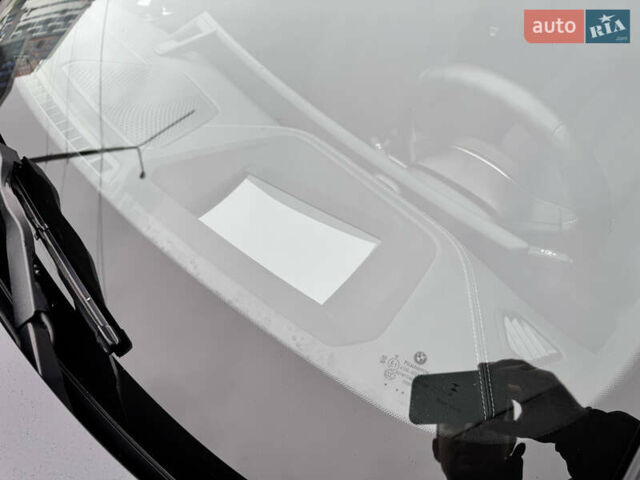 Черный БМВ i4, объемом двигателя 0 л и пробегом 2 тыс. км за 53500 $, фото 28 на Automoto.ua