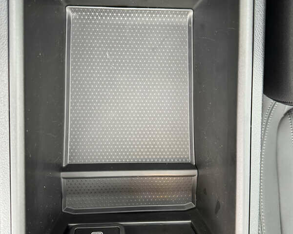 Черный БМВ i4, объемом двигателя 0 л и пробегом 1 тыс. км за 57000 $, фото 34 на Automoto.ua