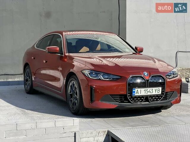Красный БМВ i4, объемом двигателя 0 л и пробегом 35 тыс. км за 36700 $, фото 2 на Automoto.ua
