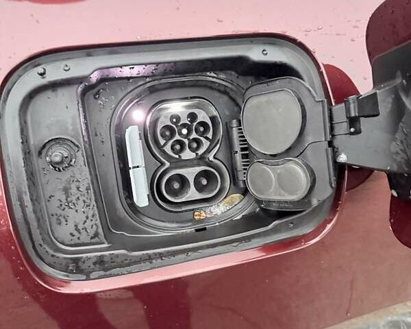 Красный БМВ i4, объемом двигателя 0 л и пробегом 69 тыс. км за 43000 $, фото 16 на Automoto.ua