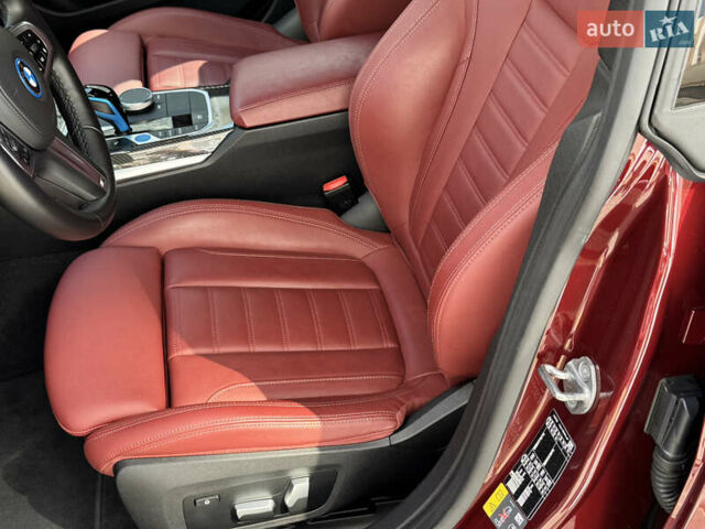 Красный БМВ i4, объемом двигателя 0 л и пробегом 46 тыс. км за 43900 $, фото 15 на Automoto.ua