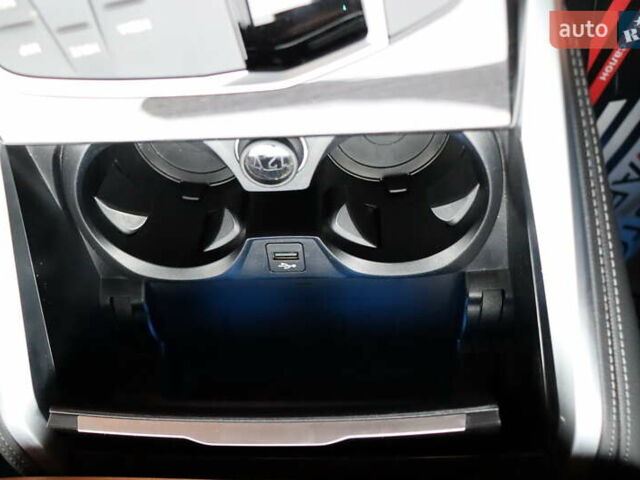 Червоний БМВ i4, об'ємом двигуна 0 л та пробігом 10 тис. км за 44900 $, фото 30 на Automoto.ua