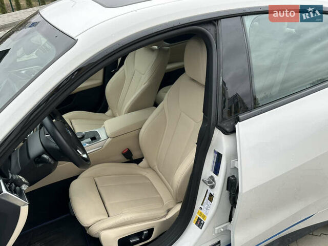 БМВ i4, объемом двигателя 0 л и пробегом 30 тыс. км за 31500 $, фото 24 на Automoto.ua