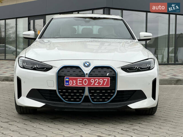БМВ i4, объемом двигателя 0 л и пробегом 30 тыс. км за 31500 $, фото 3 на Automoto.ua