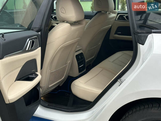 БМВ i4, объемом двигателя 0 л и пробегом 30 тыс. км за 31500 $, фото 27 на Automoto.ua