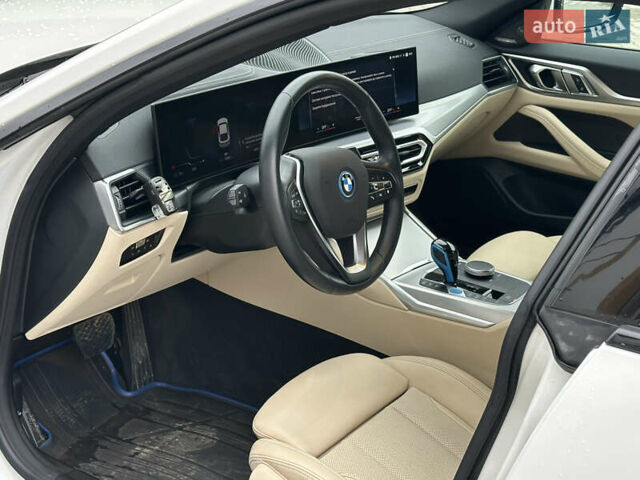 БМВ i4, объемом двигателя 0 л и пробегом 30 тыс. км за 31500 $, фото 23 на Automoto.ua