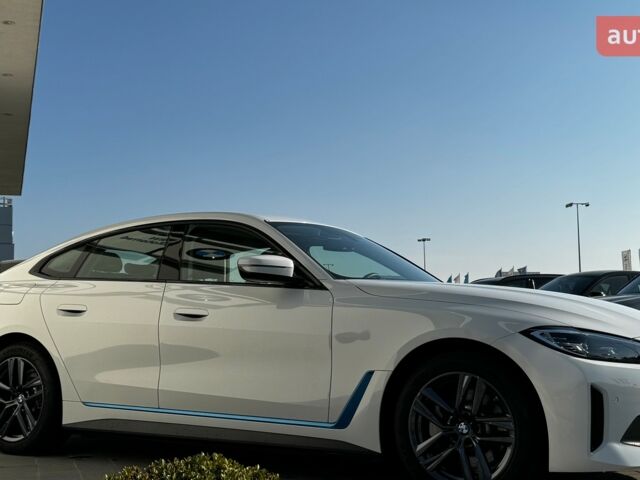 БМВ i4, объемом двигателя 0 л и пробегом 0 тыс. км за 49806 $, фото 1 на Automoto.ua