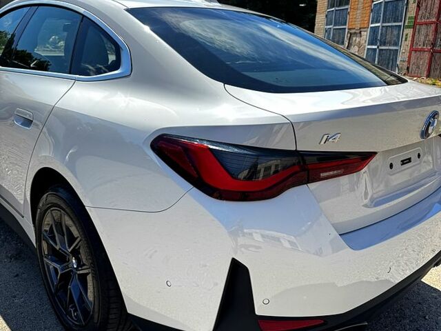 БМВ i4, объемом двигателя 0.4 л и пробегом 0 тыс. км за 48000 $, фото 3 на Automoto.ua