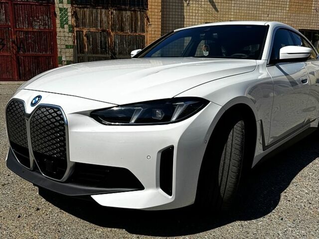 БМВ i4, объемом двигателя 0.4 л и пробегом 0 тыс. км за 48000 $, фото 1 на Automoto.ua