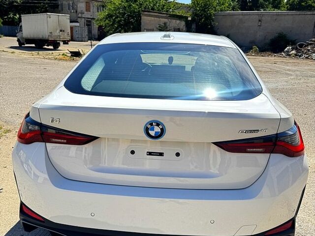 БМВ i4, объемом двигателя 0.4 л и пробегом 0 тыс. км за 48000 $, фото 4 на Automoto.ua