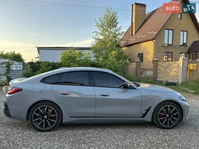 Серый БМВ i4, объемом двигателя 0 л и пробегом 36 тыс. км за 45999 $, фото 6 на Automoto.ua