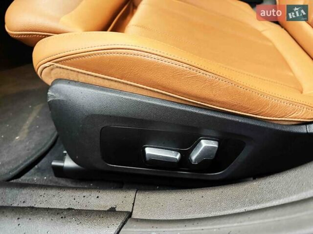 Серый БМВ i4, объемом двигателя 0 л и пробегом 47 тыс. км за 42900 $, фото 18 на Automoto.ua