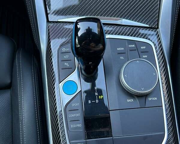 Серый БМВ i4, объемом двигателя 0 л и пробегом 36 тыс. км за 45999 $, фото 14 на Automoto.ua