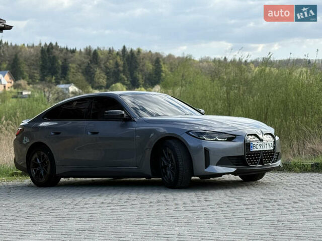Серый БМВ i4, объемом двигателя 0 л и пробегом 26 тыс. км за 41499 $, фото 36 на Automoto.ua