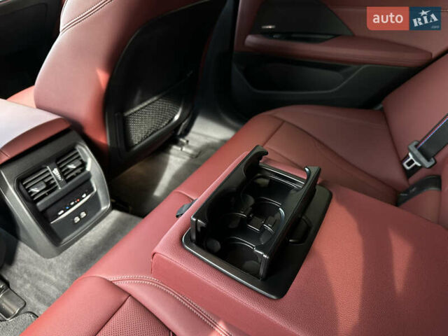 Серый БМВ i4, объемом двигателя 0 л и пробегом 73 тыс. км за 43700 $, фото 42 на Automoto.ua