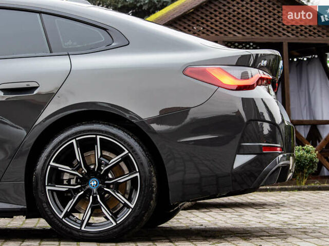 Серый БМВ i4, объемом двигателя 0 л и пробегом 15 тыс. км за 37900 $, фото 32 на Automoto.ua