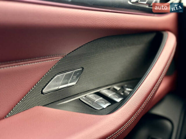 Серый БМВ i4, объемом двигателя 0 л и пробегом 73 тыс. км за 43700 $, фото 53 на Automoto.ua
