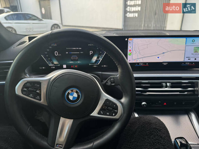 Серый БМВ i4, объемом двигателя 0 л и пробегом 22 тыс. км за 39500 $, фото 20 на Automoto.ua