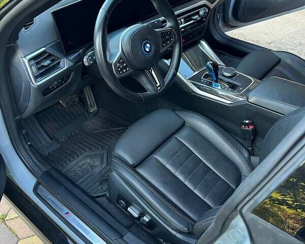 Серый БМВ i4, объемом двигателя 0 л и пробегом 36 тыс. км за 45999 $, фото 15 на Automoto.ua