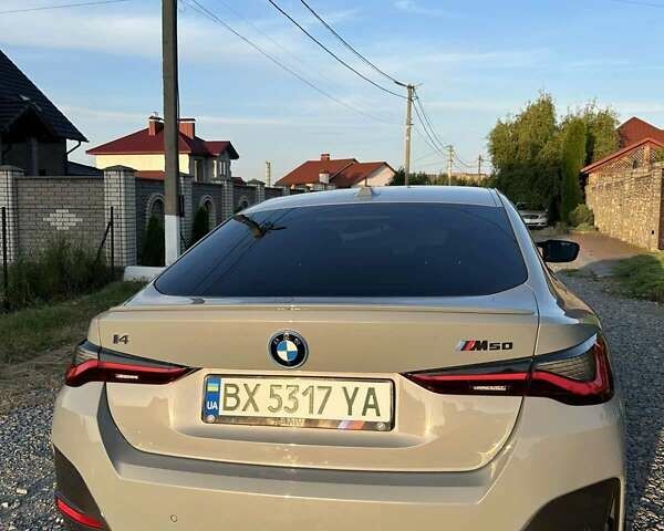 Серый БМВ i4, объемом двигателя 0 л и пробегом 36 тыс. км за 45999 $, фото 8 на Automoto.ua