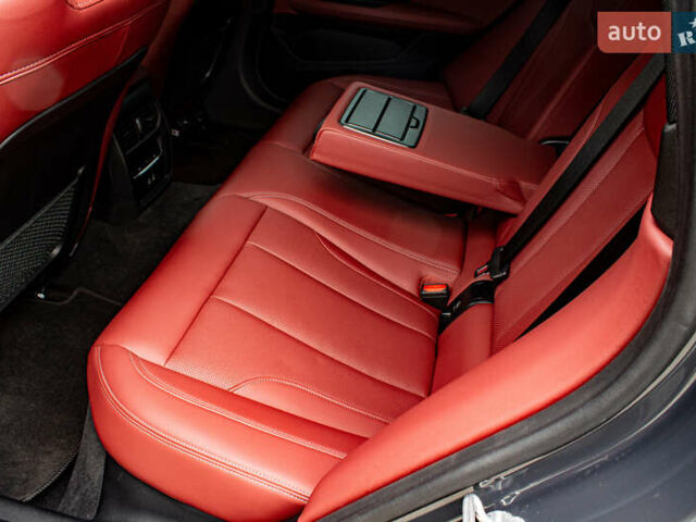 Серый БМВ i4, объемом двигателя 0 л и пробегом 15 тыс. км за 37900 $, фото 82 на Automoto.ua