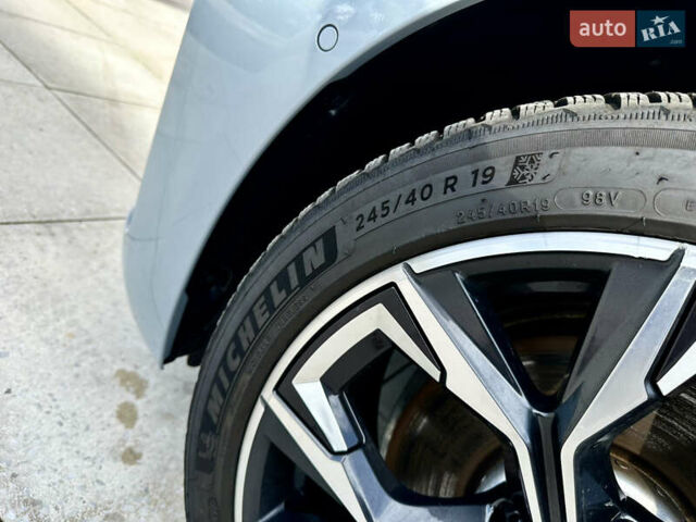 Серый БМВ i4, объемом двигателя 0 л и пробегом 73 тыс. км за 43700 $, фото 9 на Automoto.ua