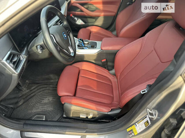 Серый БМВ i4, объемом двигателя 0 л и пробегом 20 тыс. км за 35500 $, фото 18 на Automoto.ua