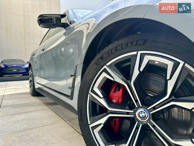 Серый БМВ i4, объемом двигателя 0 л и пробегом 73 тыс. км за 43700 $, фото 21 на Automoto.ua