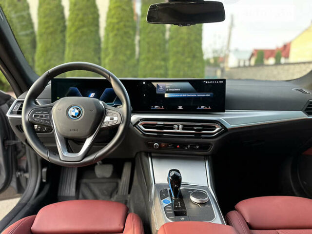Серый БМВ i4, объемом двигателя 0 л и пробегом 20 тыс. км за 35500 $, фото 13 на Automoto.ua