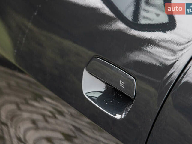 Серый БМВ i4, объемом двигателя 0 л и пробегом 15 тыс. км за 37900 $, фото 34 на Automoto.ua