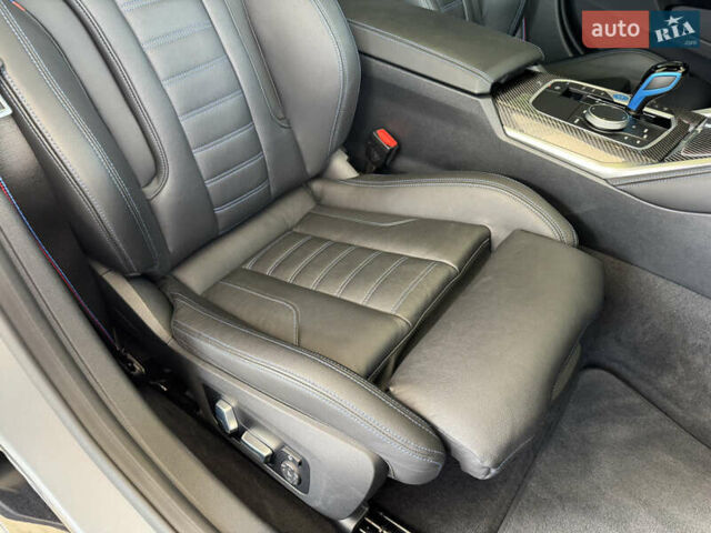 Серый БМВ i4, объемом двигателя 0 л и пробегом 28 тыс. км за 50500 $, фото 20 на Automoto.ua