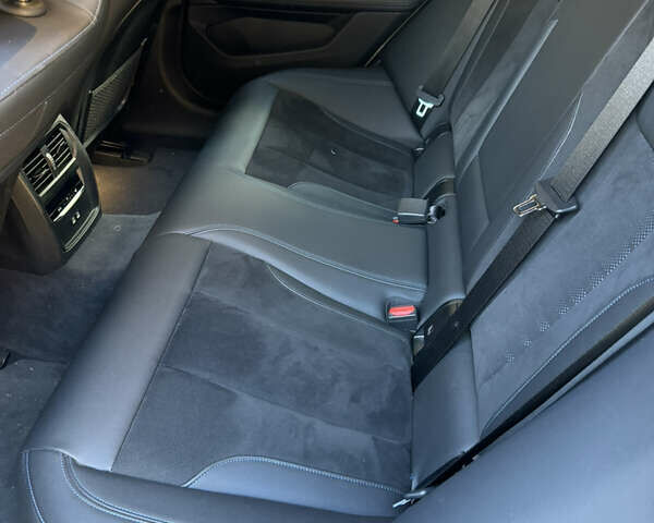 Серый БМВ i4, объемом двигателя 0 л и пробегом 40 тыс. км за 45000 $, фото 5 на Automoto.ua