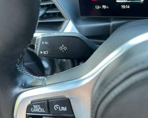 Серый БМВ i4, объемом двигателя 0 л и пробегом 36 тыс. км за 45999 $, фото 33 на Automoto.ua