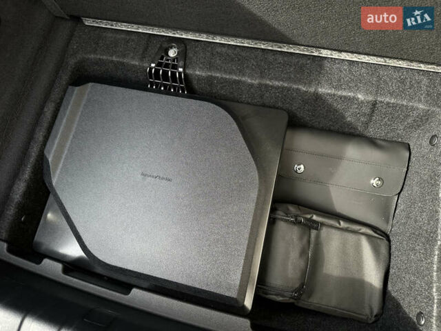 Серый БМВ i4, объемом двигателя 0 л и пробегом 73 тыс. км за 43700 $, фото 52 на Automoto.ua