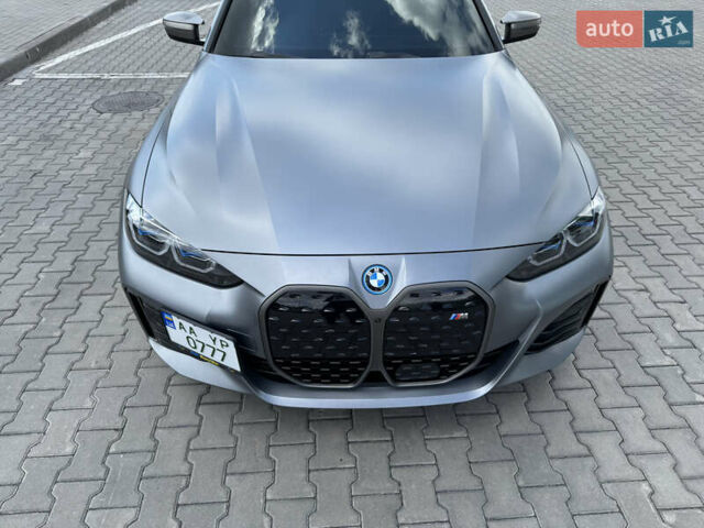 Серый БМВ i4, объемом двигателя 0 л и пробегом 28 тыс. км за 50500 $, фото 3 на Automoto.ua