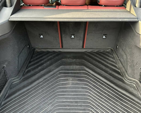 Серый БМВ i4, объемом двигателя 0 л и пробегом 20 тыс. км за 35500 $, фото 14 на Automoto.ua