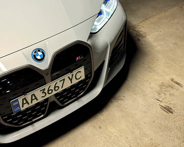 Серый БМВ i4, объемом двигателя 0 л и пробегом 6 тыс. км за 42000 $, фото 12 на Automoto.ua