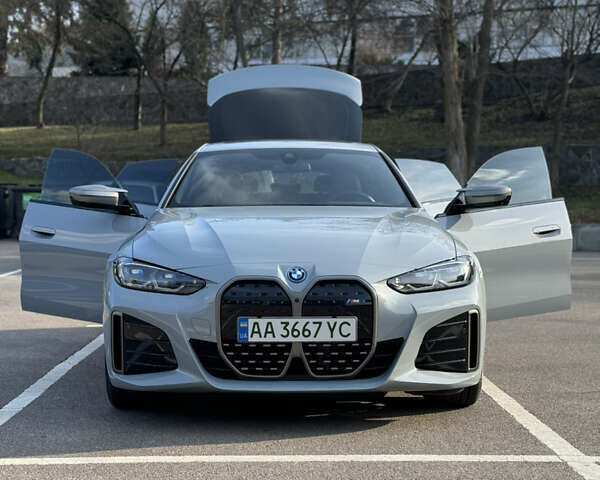 Серый БМВ i4, объемом двигателя 0 л и пробегом 4 тыс. км за 45000 $, фото 7 на Automoto.ua