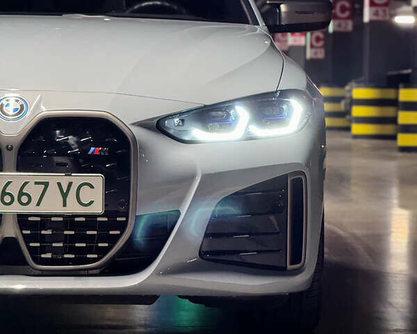 Серый БМВ i4, объемом двигателя 0 л и пробегом 6 тыс. км за 42000 $, фото 9 на Automoto.ua