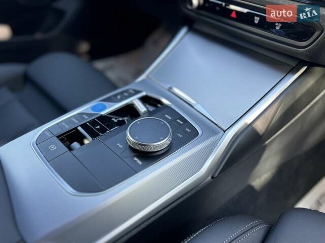 Серый БМВ i4, объемом двигателя 0 л и пробегом 7 тыс. км за 37000 $, фото 38 на Automoto.ua