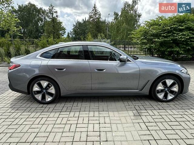 Серый БМВ i4, объемом двигателя 0 л и пробегом 7 тыс. км за 37000 $, фото 3 на Automoto.ua