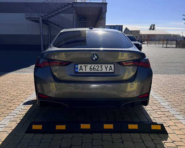 Серый БМВ i4, объемом двигателя 0 л и пробегом 36 тыс. км за 31300 $, фото 7 на Automoto.ua