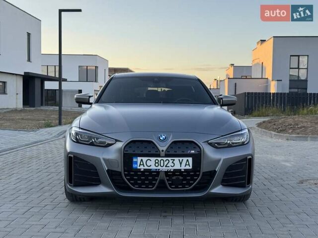 Серый БМВ i4, объемом двигателя 0 л и пробегом 40 тыс. км за 47000 $, фото 2 на Automoto.ua