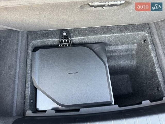 Серый БМВ i4, объемом двигателя 0 л и пробегом 40 тыс. км за 47000 $, фото 38 на Automoto.ua